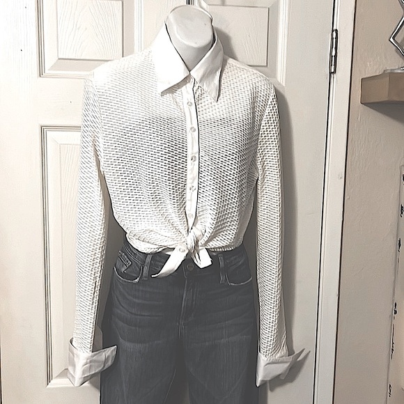 Valerie Steven’s White Stretchy Long Sleeve Waffle Button Down Shirt Sz M - Picture 1 of 6